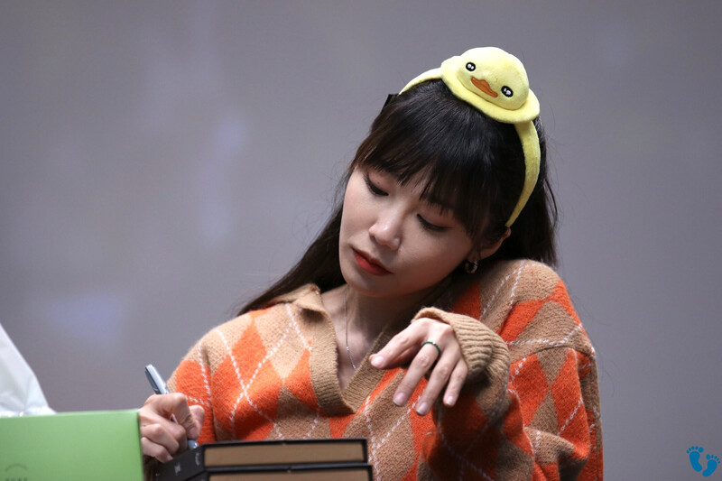 220219 Apink EUNJI at fansign event documents 10