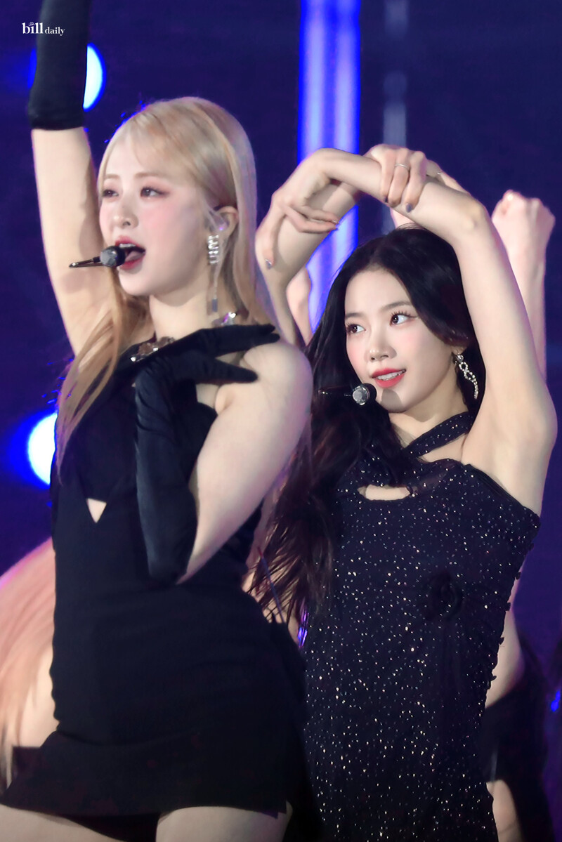 221224 LE SSERAFIM Kazuha & Yunjin - SBS Gayo Daejeon documents 2