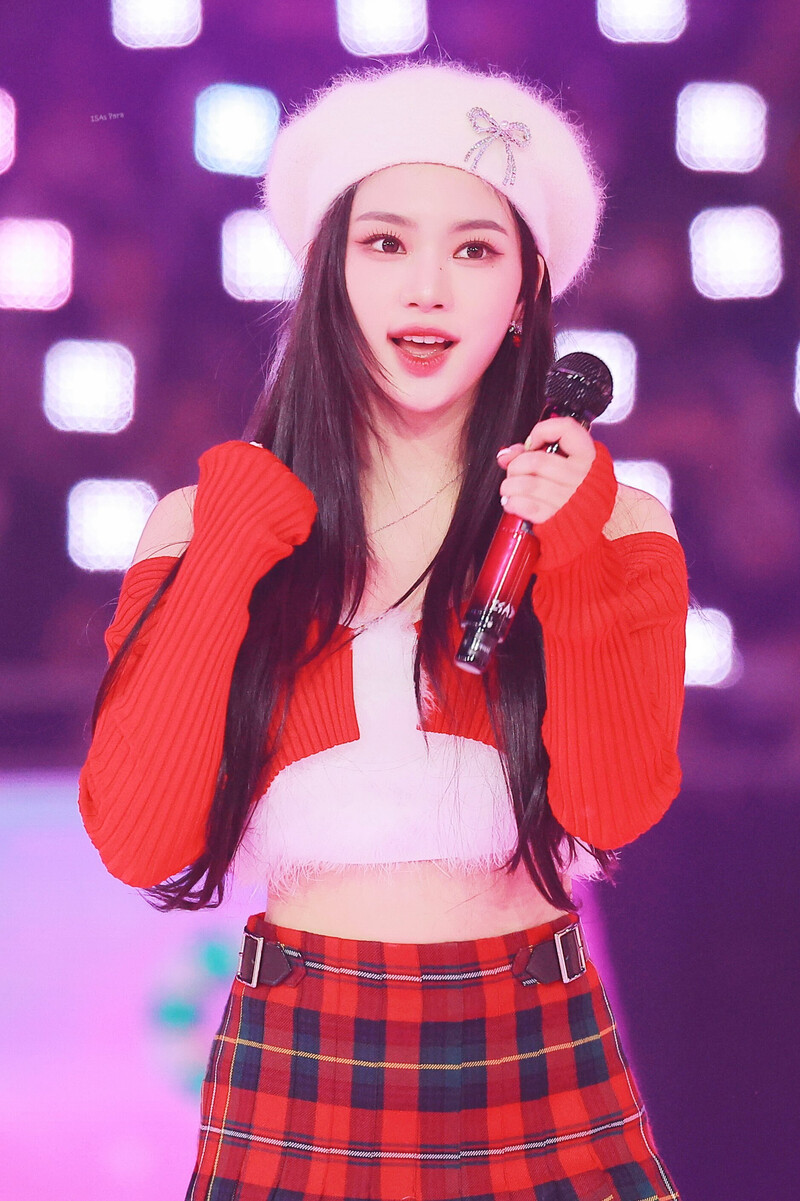 231225 STAYC Isa - 2023 SBS Gayo Daejeon documents 5