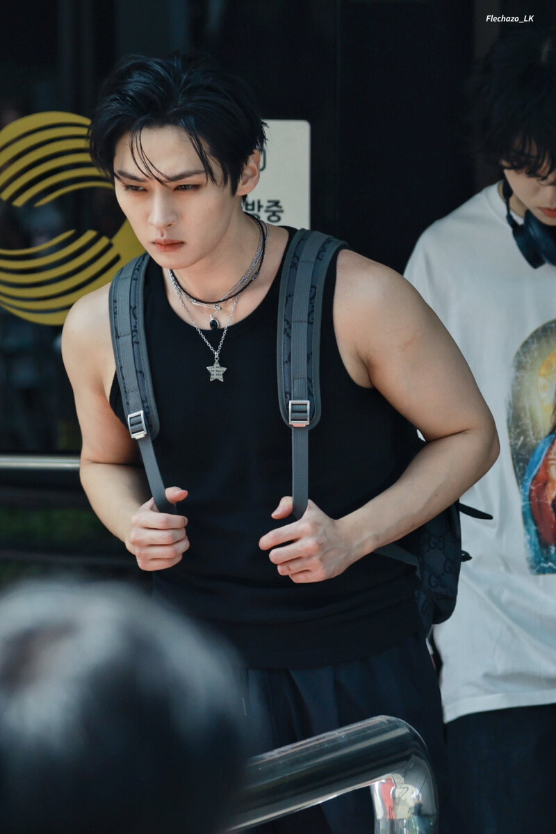 240726 - LEE KNOW at MUSIC BANK Pre-Recording documents 3