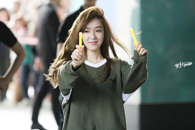 Tiffany835.jpg