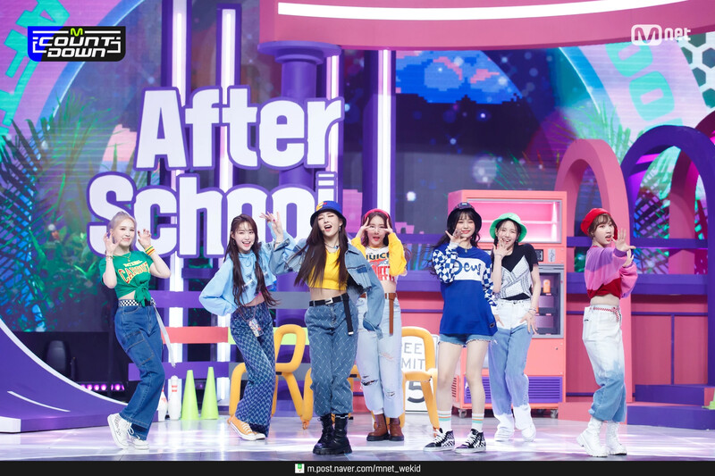 210318 Weeekly - 'After School' at M Countdown documents 6