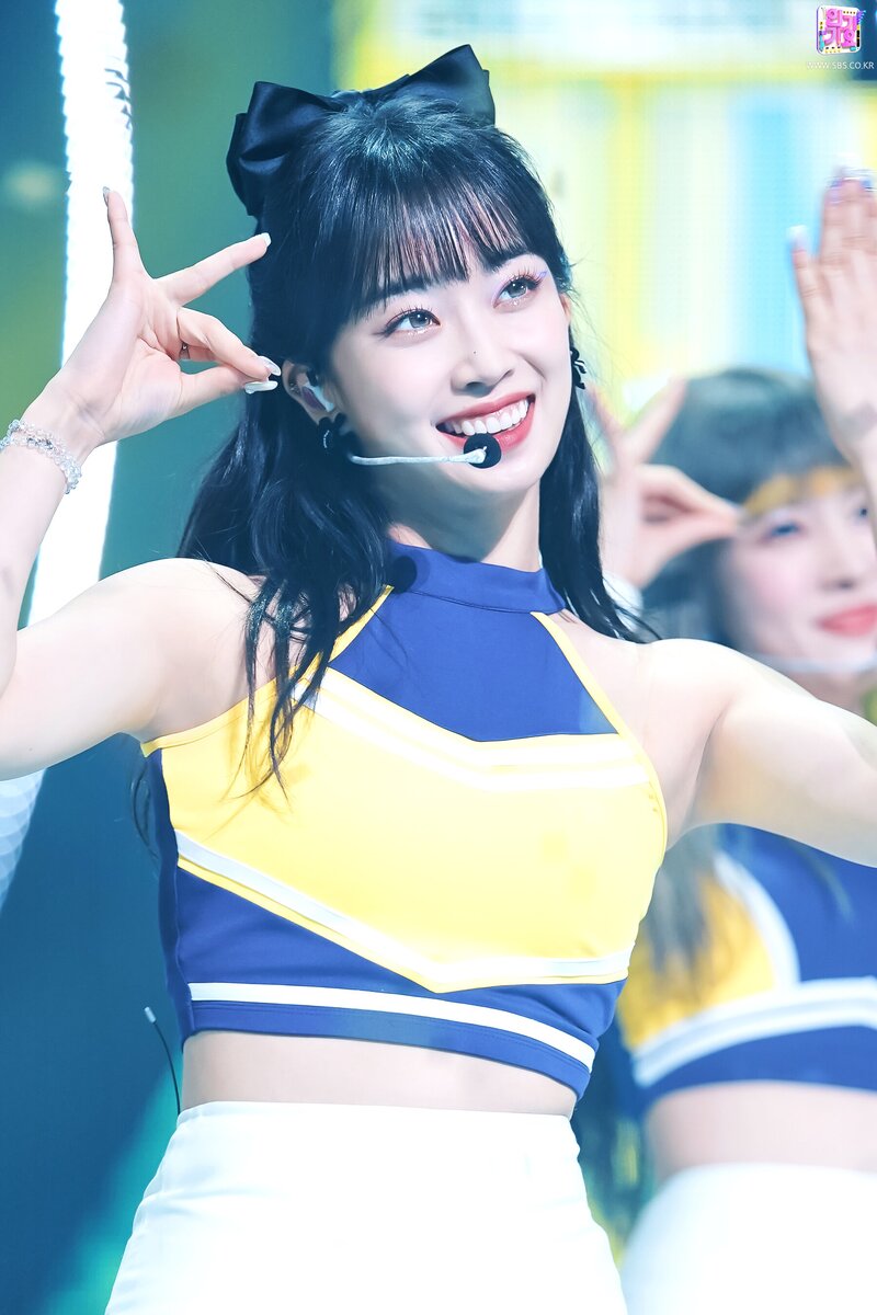 210926 STAYC - 'STEREOTYPE' at Inkigayo documents 6