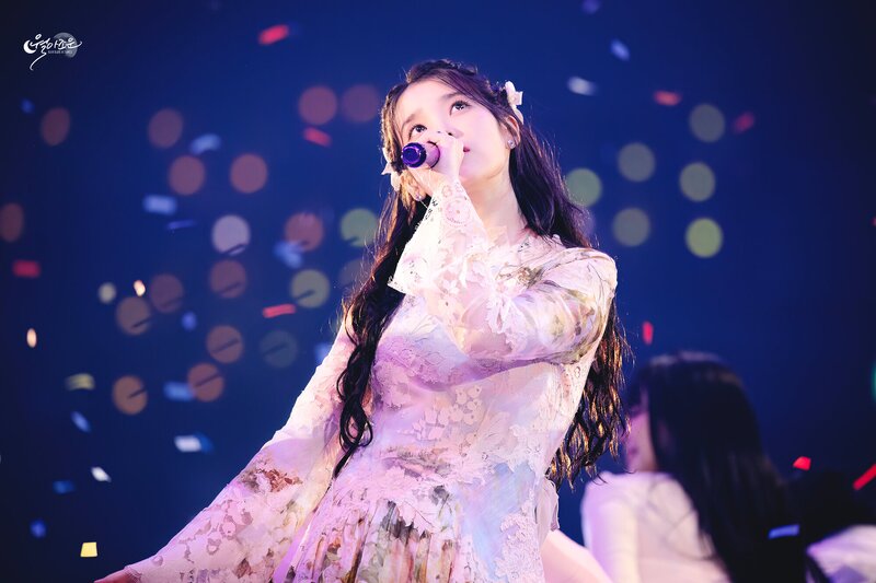 230923 IU - Fan Concert ‘I＋UN1VER5E’ in Seoul Day 1 documents 10