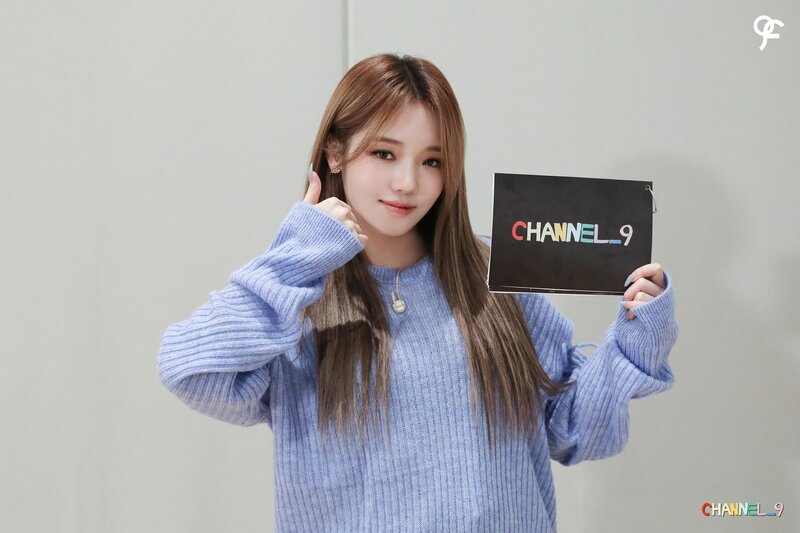220330 fromis_9 Weverse - <CHANNEL_9> EP24-25 Behind Photo Sketch documents 6