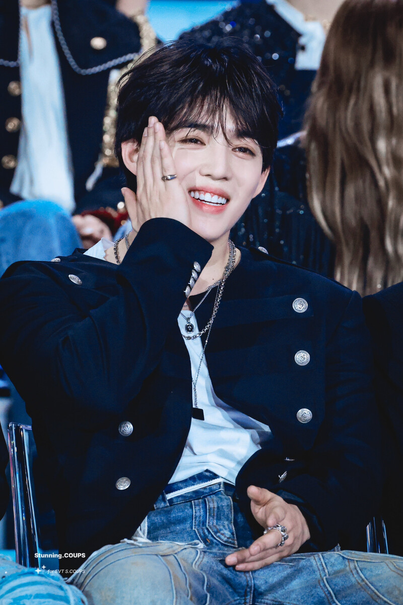 250105 SEVENTEEN S.Coups at Golden Disk Awards 2025 documents 3