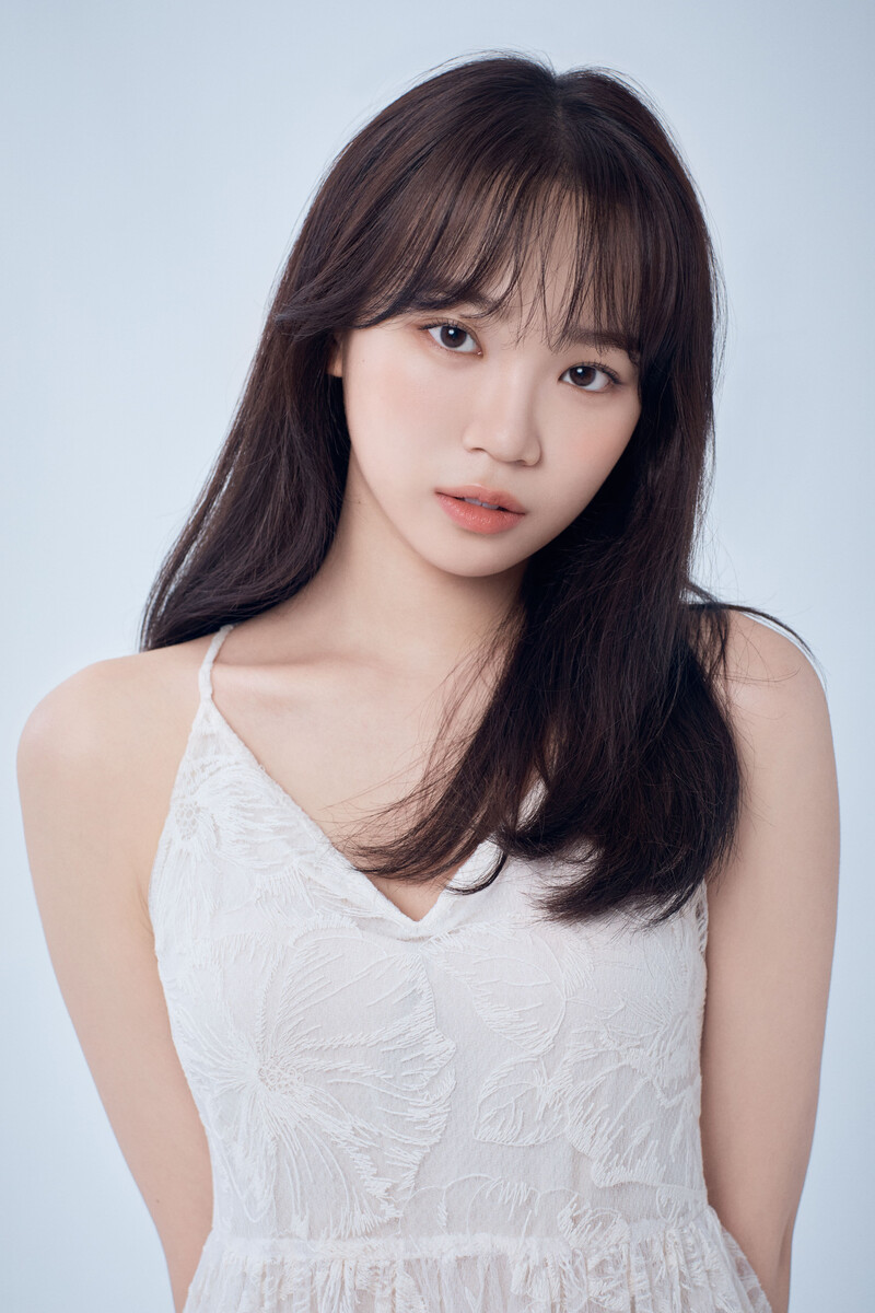 Kim Chaewon 2021 Woollim Profile Photos documents 1