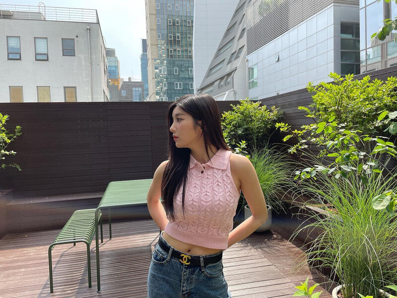 210625 Kwon Eunbi Instagram Update documents 5