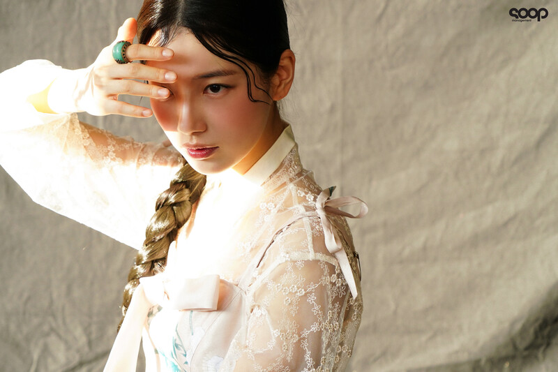 240108 SOOP Naver Post - Suzy - Elle Korea January Issue Photoshoot Behind documents 7