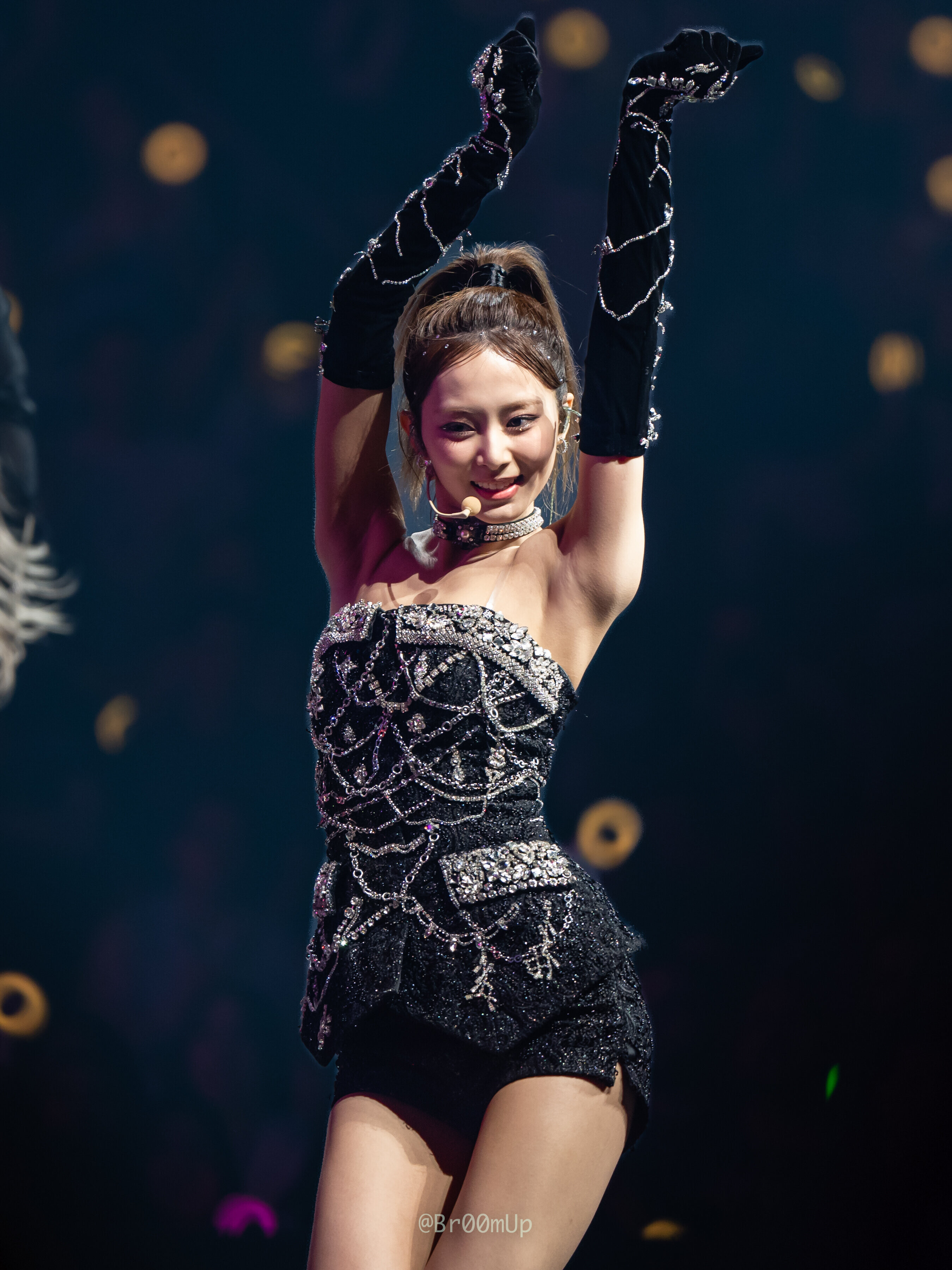 230624 TWICE Tzuyu - 'READY TO BE' World Tour in Houston Day 1