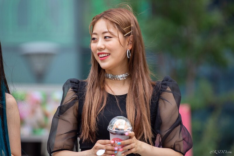 190817 Weki Meki Lua at 'WEEK END LOL' Show! Music Core Mini Fanmeeting documents 1