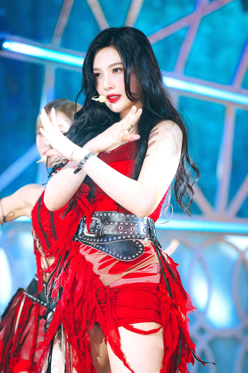 240630 Red Velvet Joy - 'Cosmic' at Inkigayo documents 10