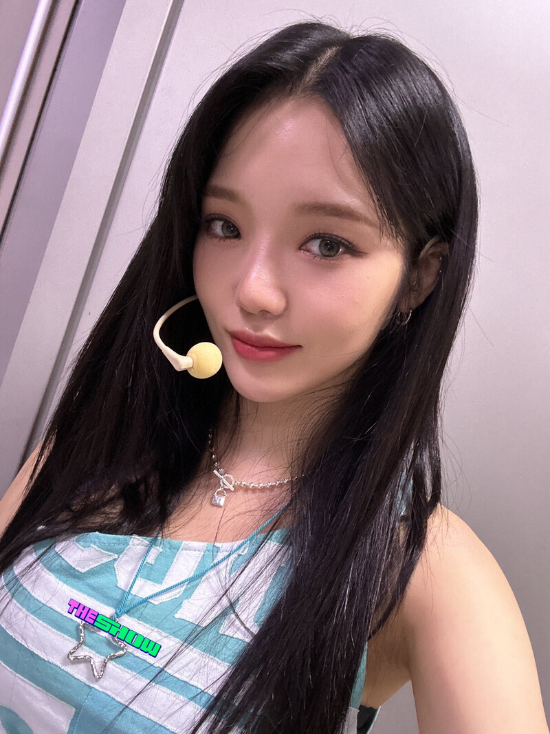 230613 The Show Twitter Update - fromis_9 | kpopping