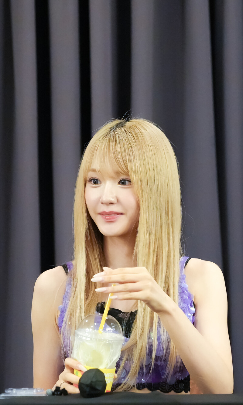 240707 WOOAH - NANA at fansign event documents 11