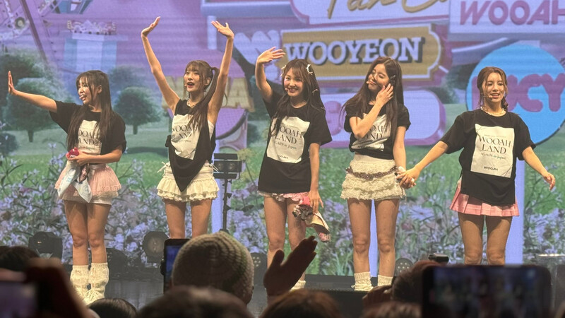 241112 WOOAH - at "2024 WOOAH Japan 2nd Concert 'WOOAH-LAND AGAIN' in Tokyo, Japan" documents 5