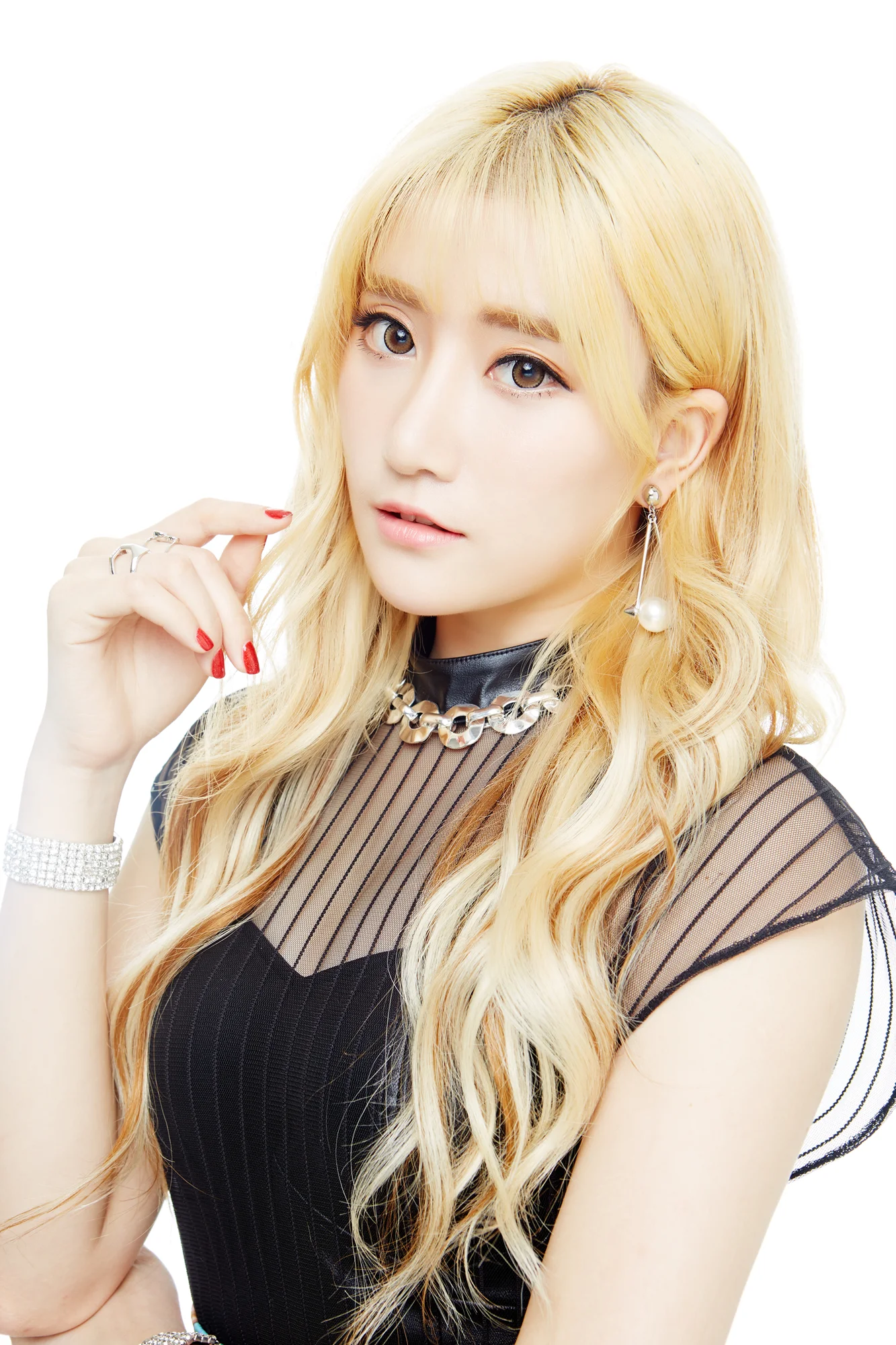 Yuri (O21) profile, age & facts (2024 updated) | kpopping