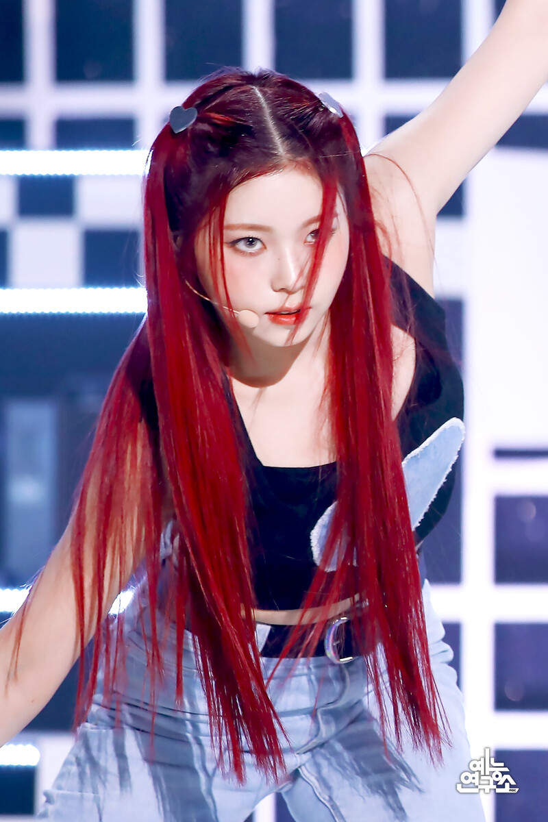 220924 NMIXX - 'DICE' at Music Core documents 14