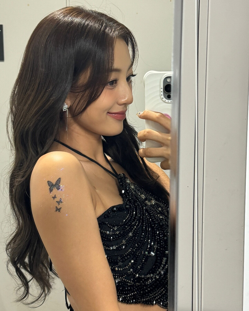 240721 - JIHYO Instagram Update documents 1