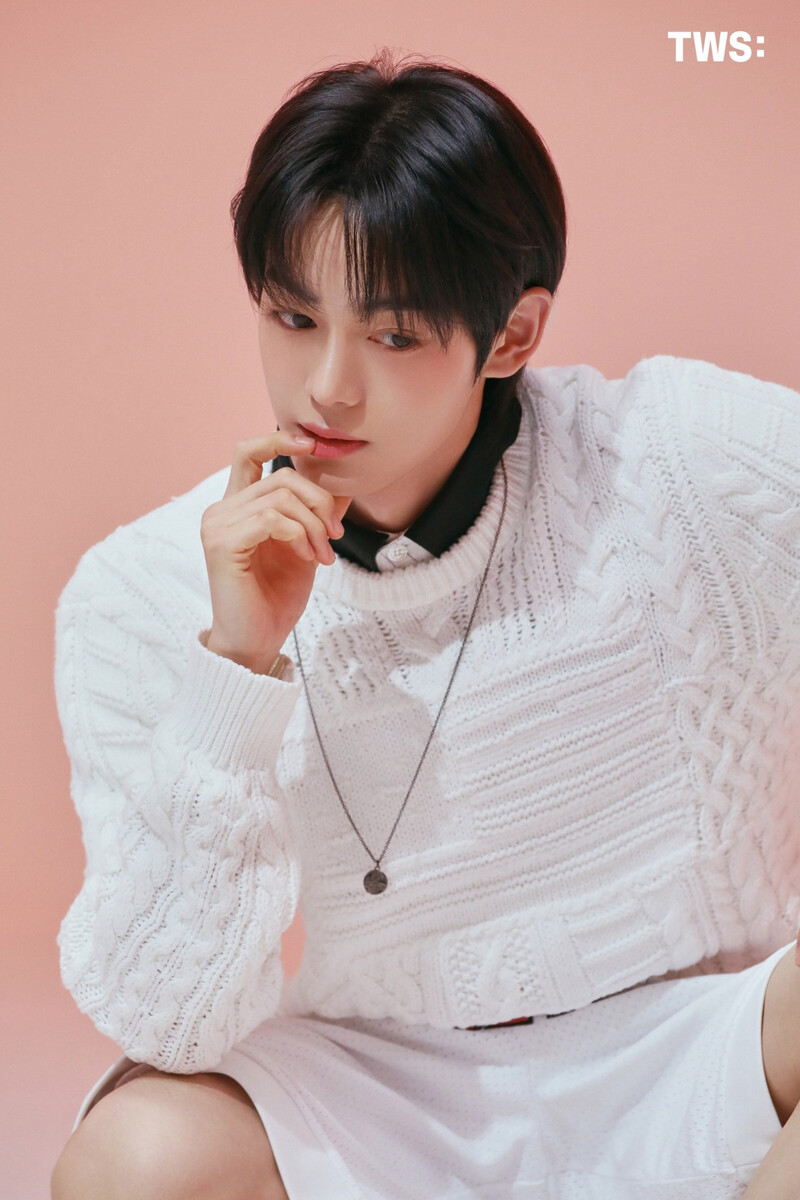 TWS ‘Weverse Magazine’ Photo Sketch - HANJIN documents 6