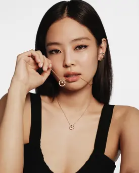 JENNIE for CHANEL 'Coco Crush' Fine Jewelry Campaign