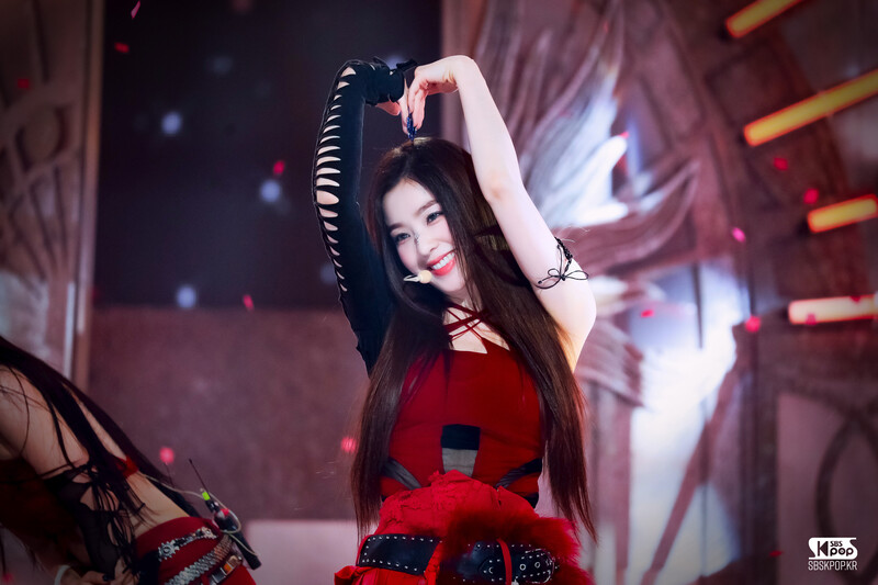 240630 Red Velvet Irene - 'Cosmic' at Inkigayo documents 6