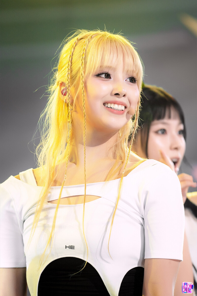 240825 NMIXX Jiwoo - 'See that?' at Inkigayo documents 1