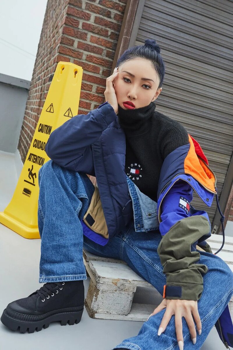 MAMAMOO's Hwasa for Tommy Hilfiger 2020 Fall Collection documents 9