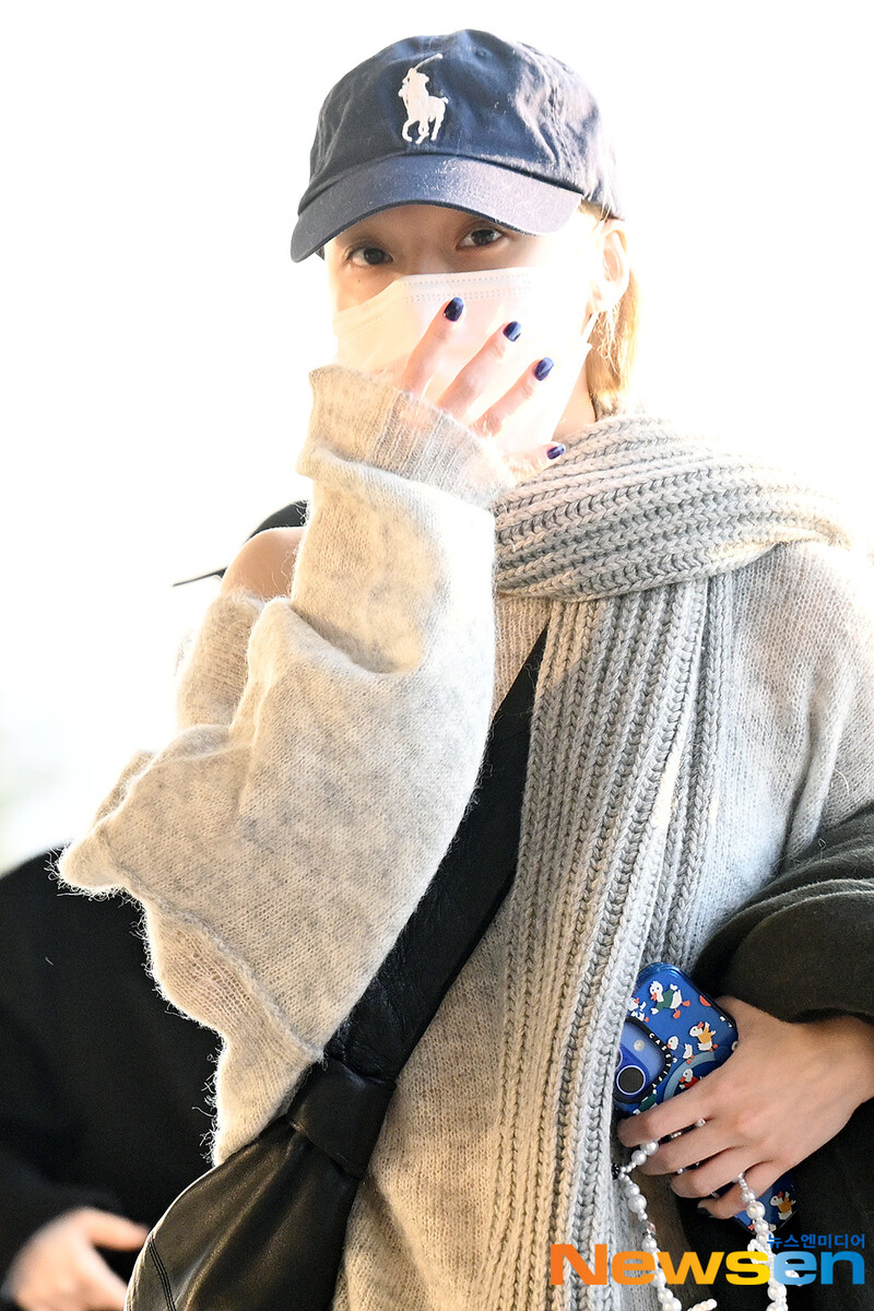 241113 aespa Winter at Gimpo International airport documents 1