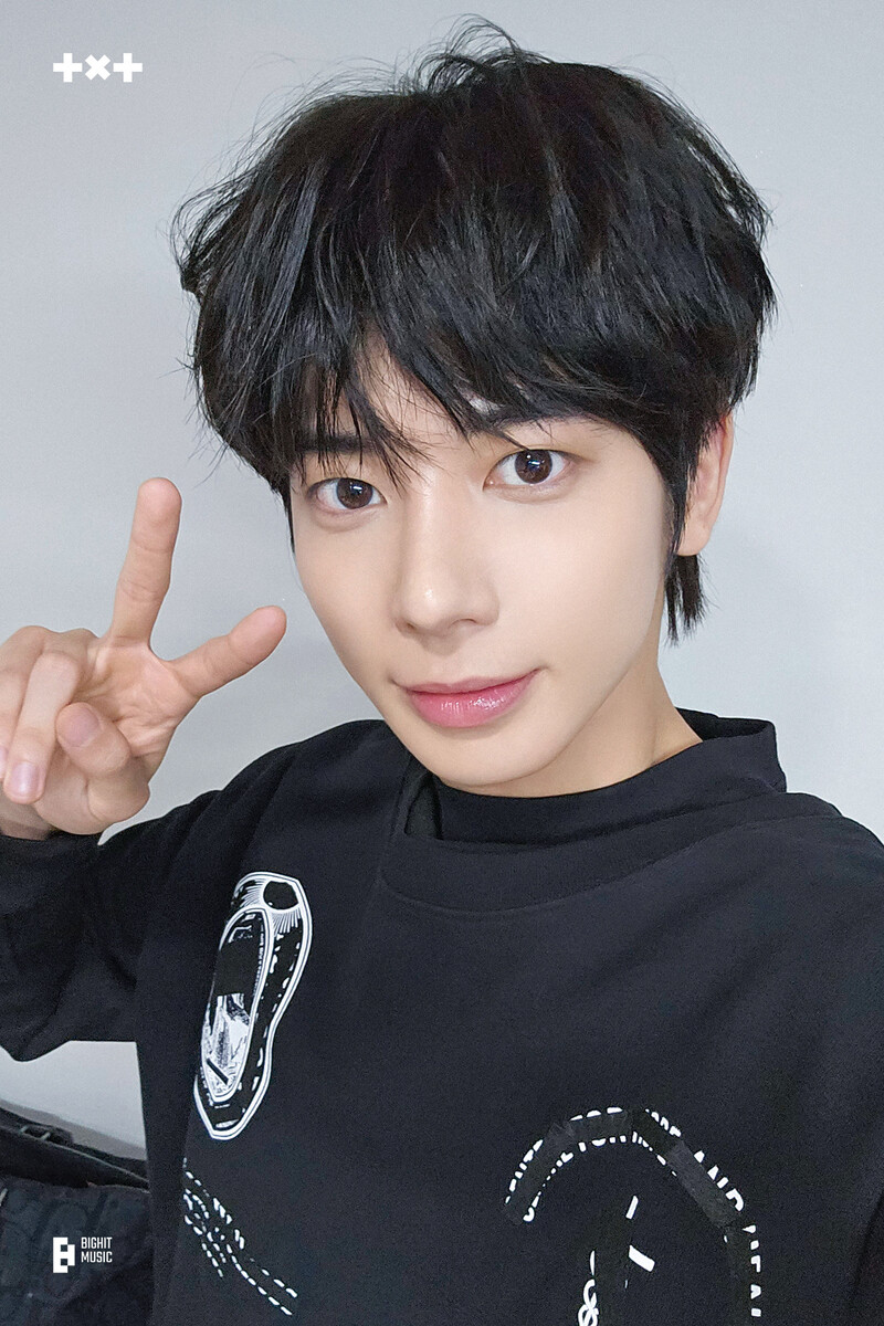 TXT - "The Star Chapter: SANCTUARY" Music Broadcast Photo Sketch documents 26