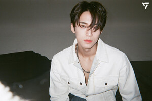 220619 SEVENTEEN ‘Face the Sun’ Behind film photo Part 2 - Mingyu | Weverse