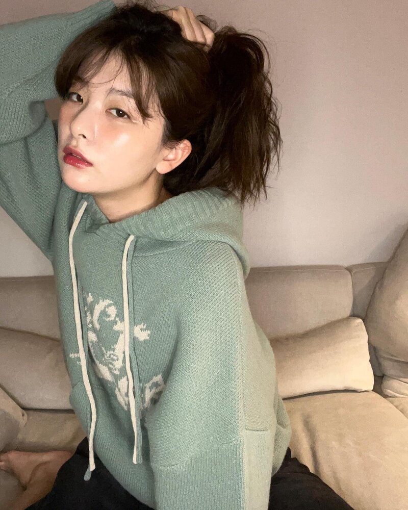 211106 Red Velvet Seulgi Instagram Update documents 2