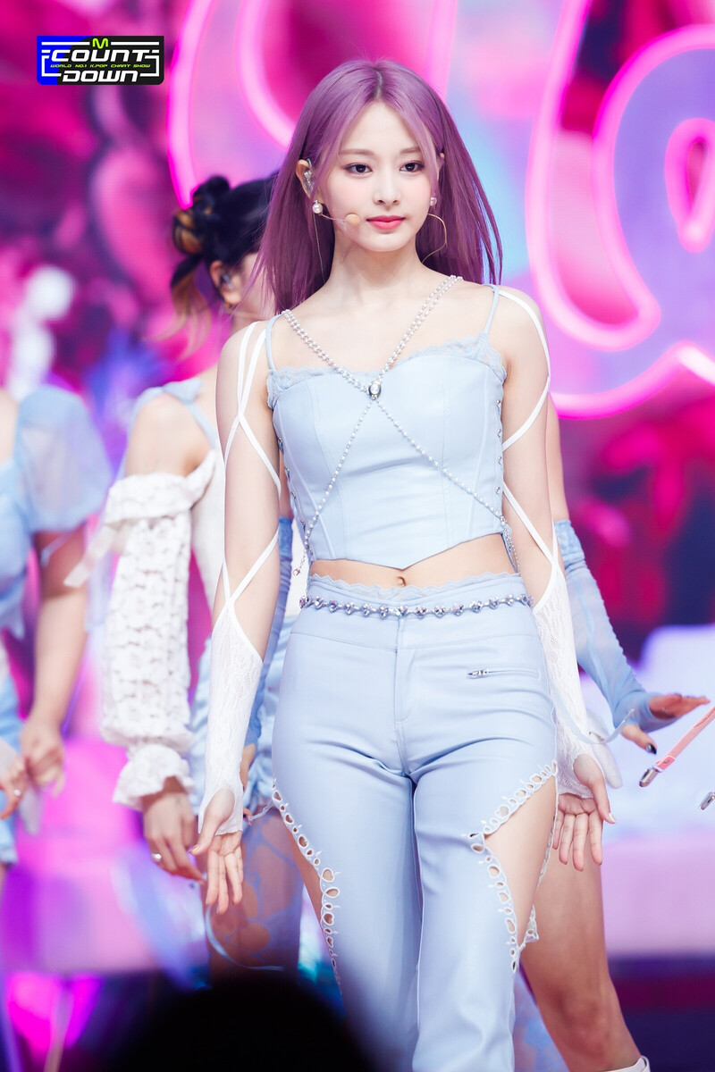 220901 TWICE Tzuyu 'Talk that Talk' at M Countdown | kpopping