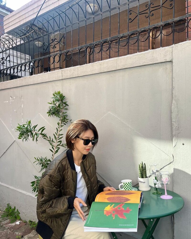 221028 SNSD Sooyoung Instagram Update documents 6