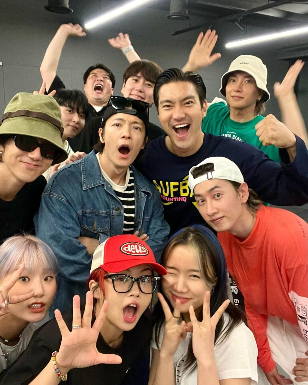 220712 aiki_kr Instagram Update with SUPER JUNIOR | kpopping