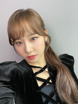 230228 FIFTY FIFTY Twitter Update - Saena