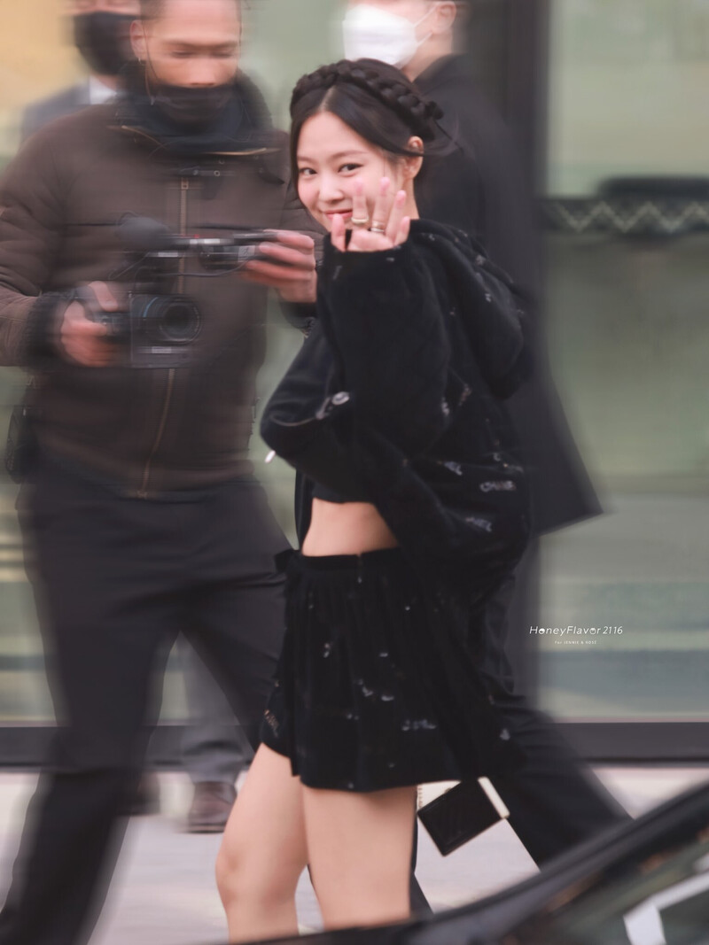 220308 BLACKPINK Jennie - Paris Fashion Chanel F/W 22-23 documents 12