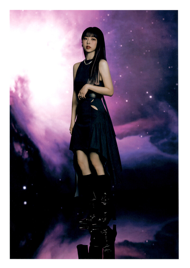 Loossemble - 1st Mini Album 'Loossemble' (Space ver.) [SCANS] documents 24