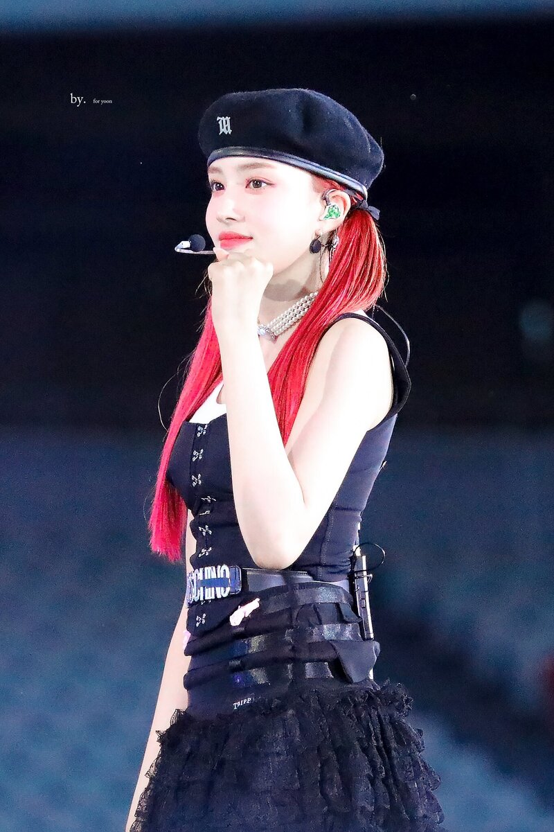 220618 STAYC Yoon - 28th Dream Concert documents 10