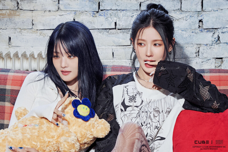 230523 (G)I-DLE - I FEEL - Jacket Photoshoot Behind NAVER documents 1