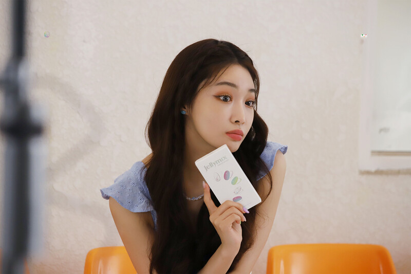 210730 MNH Naver Post - Chungha's Gelato Factory CF Behind documents 16