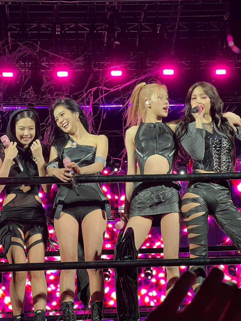 230703 BLACKPINK at BST Hyde Park in London documents 1