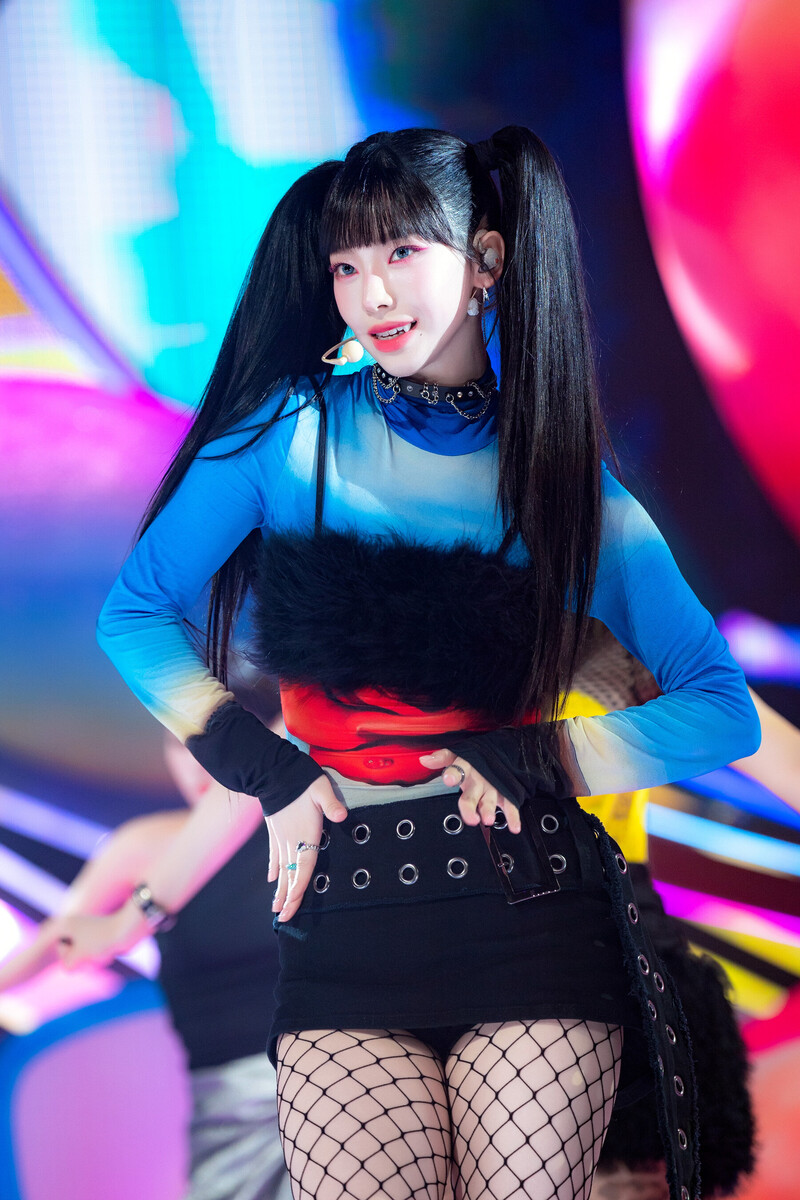 240519 aespa Karina - 'Supernova' at Inkigayo documents 7