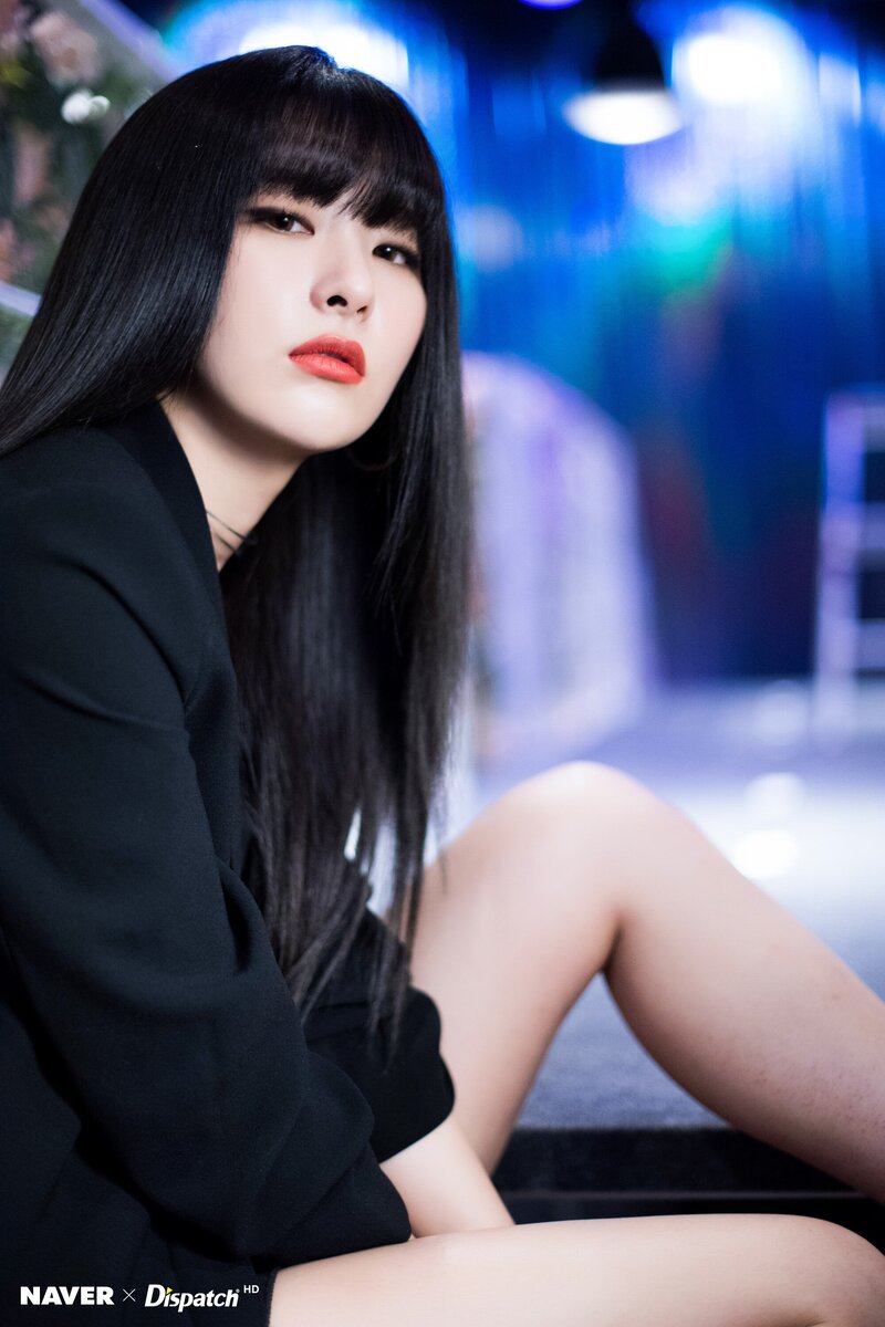 NAVER x DISPATCH Update with Red Velvet Seulgi | 180508 documents 8