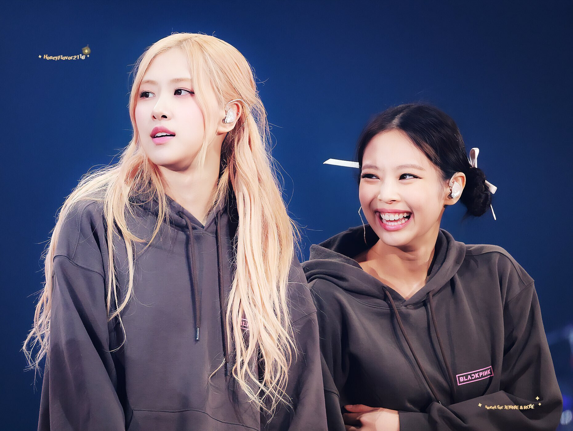 221016 BLACKPINK Jennie & Rosé 'BORN PINK' Concert in Seoul Day 2