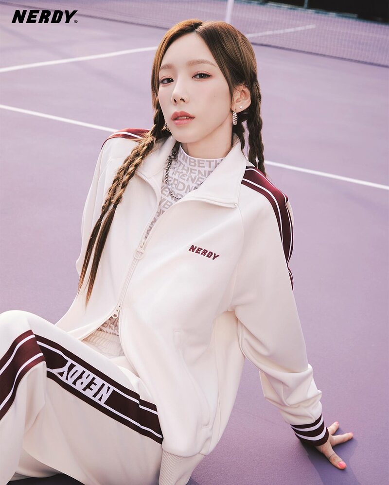 Taeyeon for NERDY 2022 FW Collection documents 10