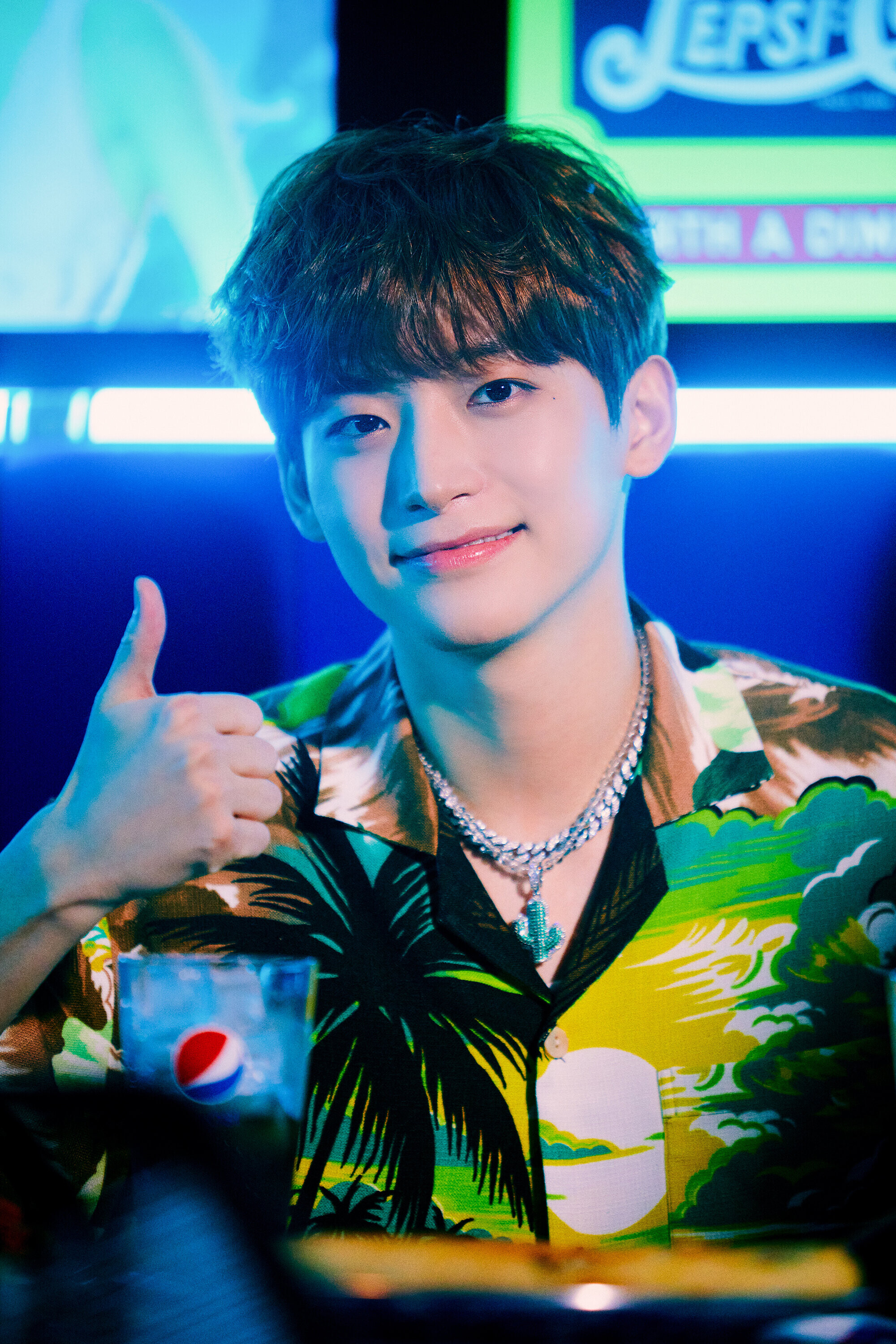 220704 Starship Naver - CRAVITY Serim & Jungmo - Pepsi 'BLUE ...