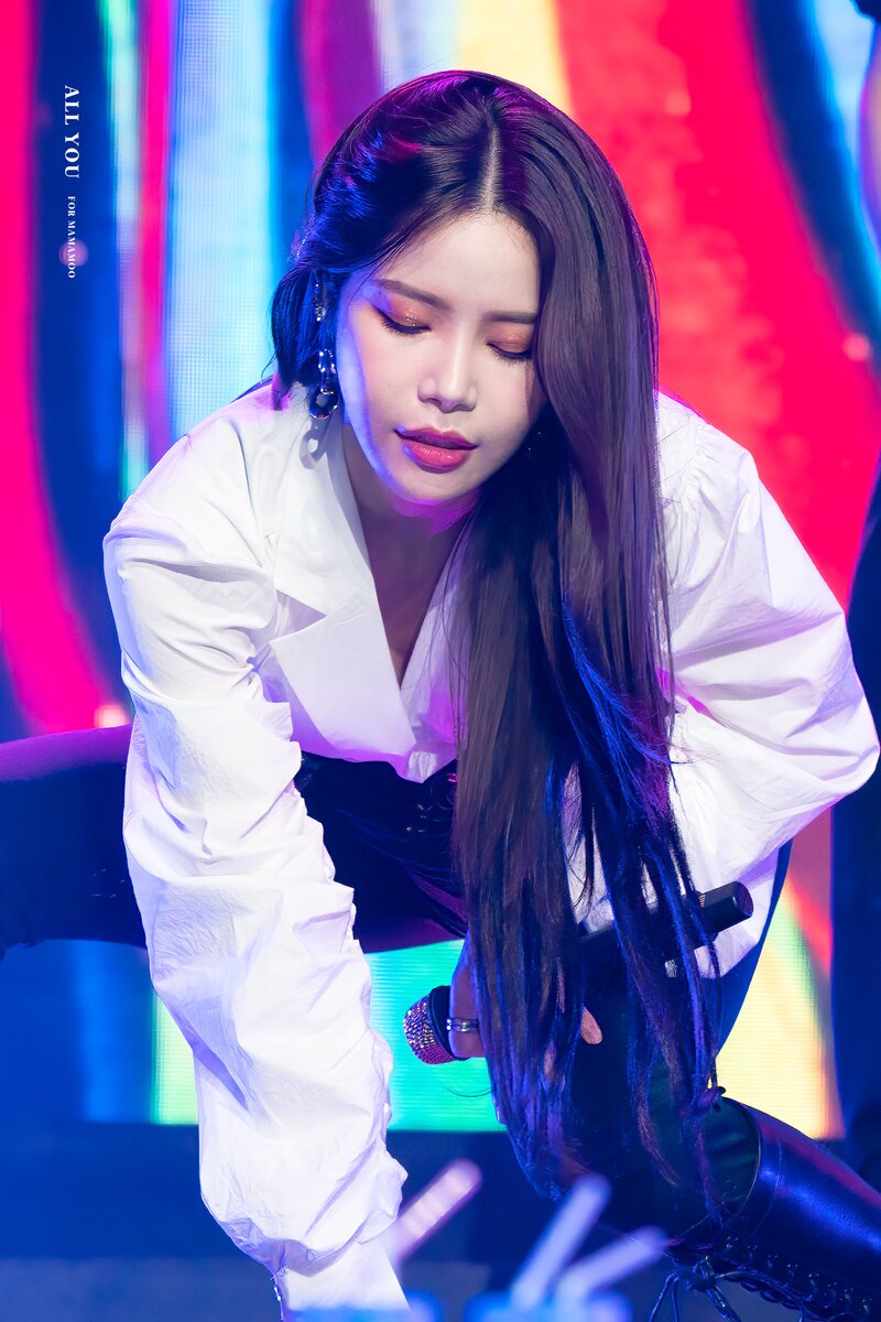 221119 MAMAMOO Solar - 'MY CON' World Tour  in Seoul Day 2 documents 3