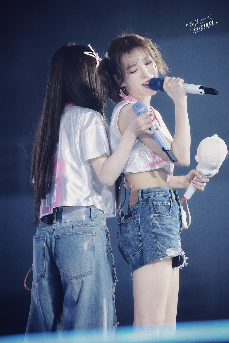 240803 Red Velvet Irene & Wendy - Fan-Con Tour 'Happiness : My Dear, ReVe1uv' in Seoul Day 2 documents 1