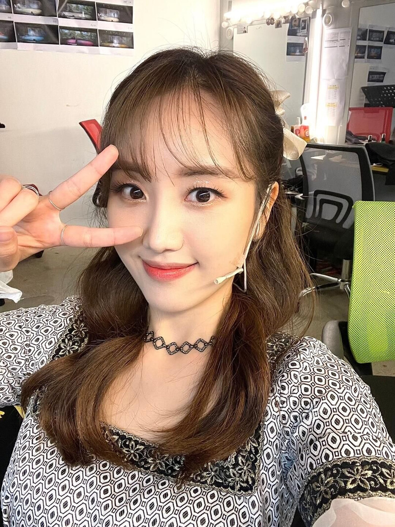 220714 CHERRY BULLET Weverse Update - Haeyoon documents 1