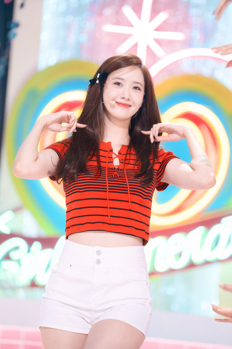 220821 Girls' Generation Yoona - 'FOREVER 1' at Inkigayo documents 23